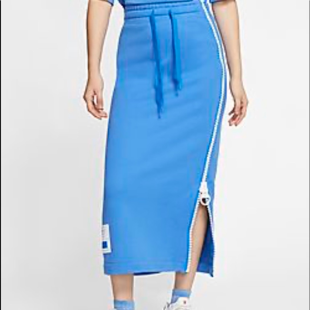 NIKE NSW SPORTSWEAR FLEECE ZIP SKIRT